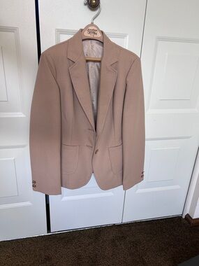 Women's Tan Single-Breasted Blazer Jacket - Classic Tailored Fit